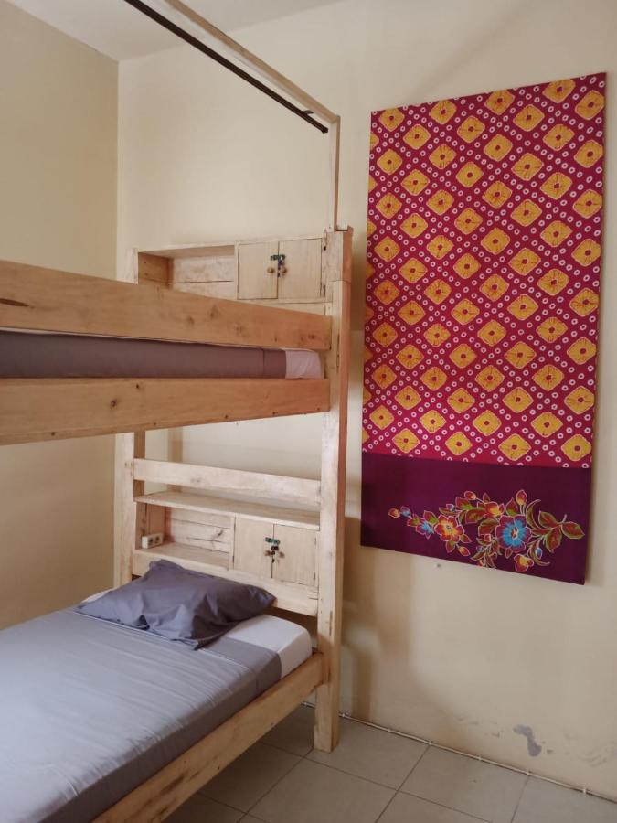 Barracuda Beach Hostel Amed Kültér fotó