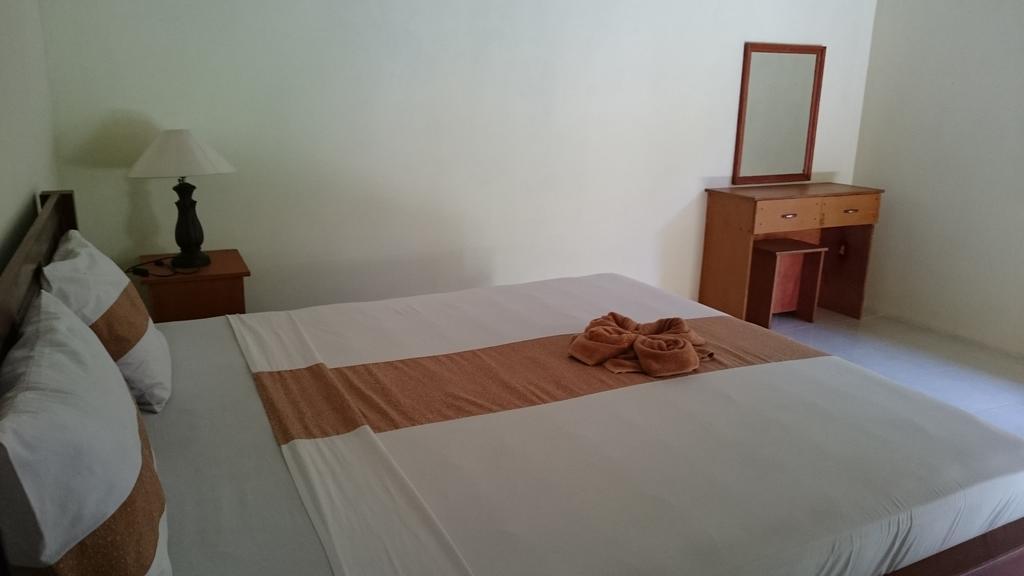 Barracuda Beach Hostel Amed Kültér fotó