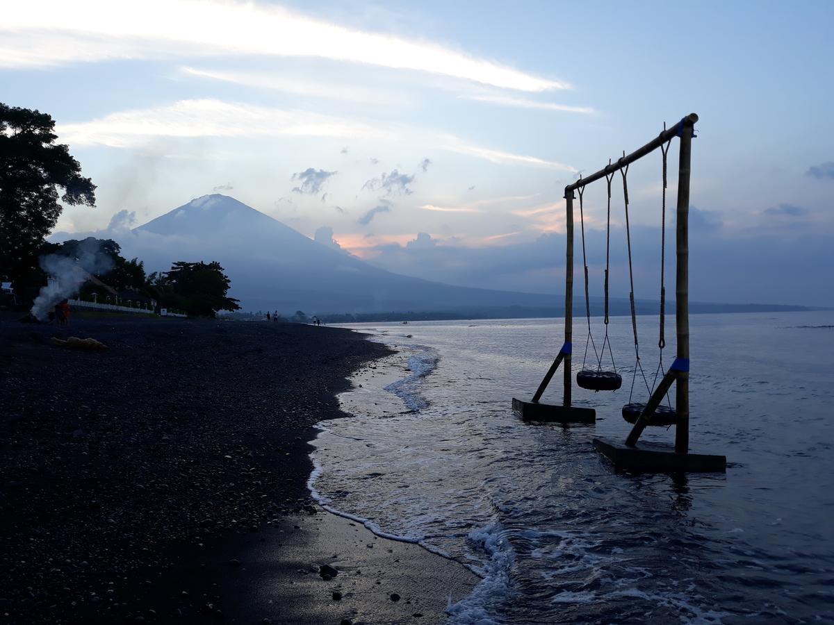 Barracuda Beach Hostel Amed Kültér fotó