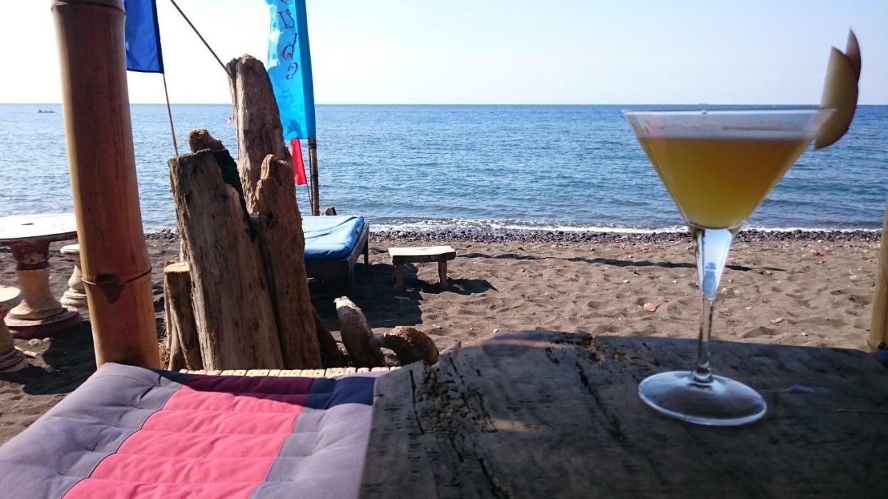 Barracuda Beach Hostel Amed Kültér fotó